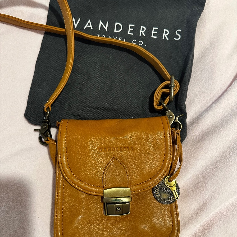 Glastonbury Crossbody Wanderers Travel Company